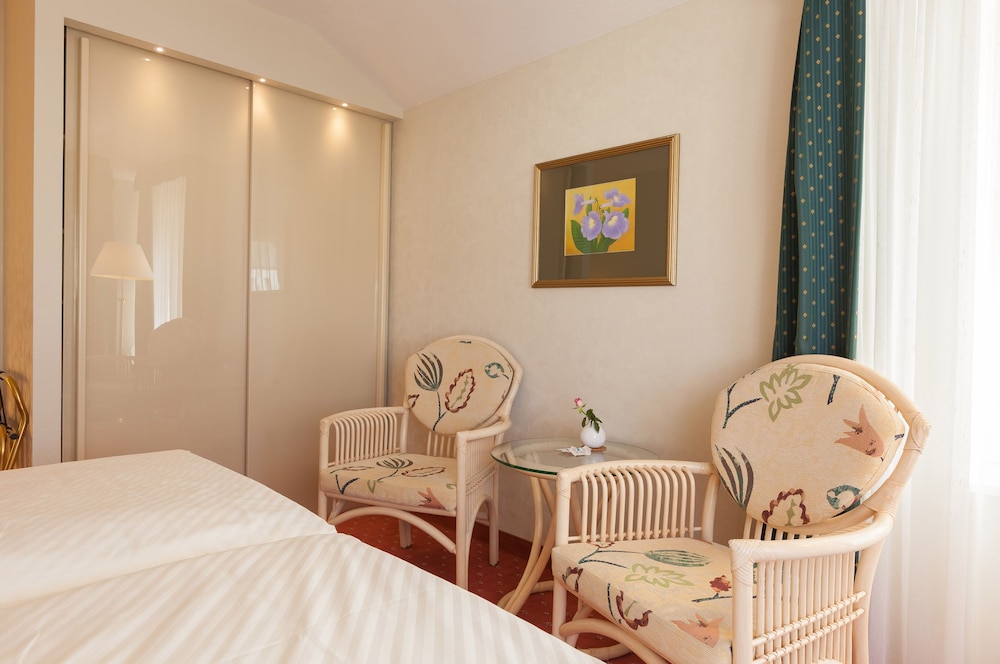 Basic Double Room Single Use (elevator up to 2nd floor only) photo 3