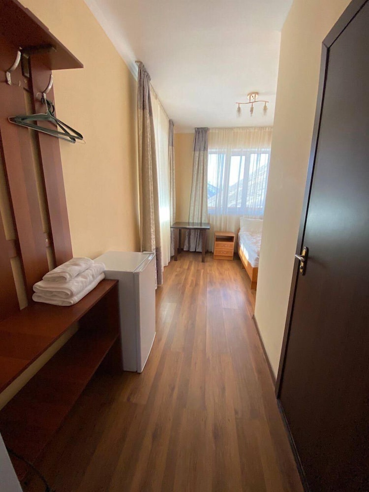 Basic Double Room photo 3