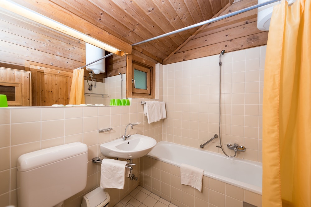 Standard 1-bedroom chalet with sauna - Photo 8