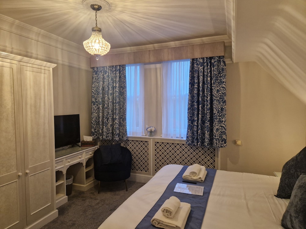 Superior Double or Twin Room photo 2