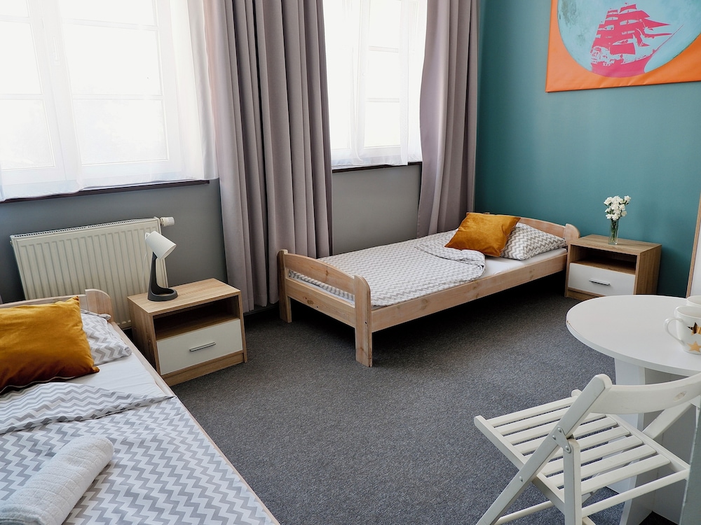 Twin Room, Private Bathroom (TWIN)