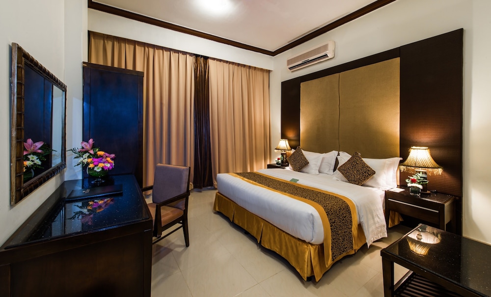 Suite, 2 Bedrooms (With 1 Bathroom)