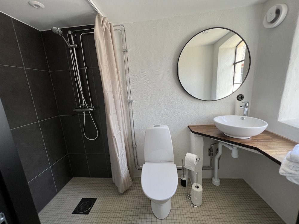 Standard Double Room photo 3