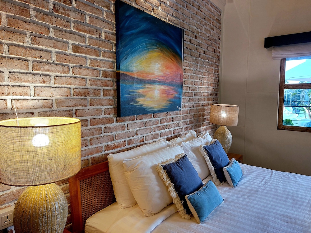 Deluxe Double or Twin Room, 1 King Bed, Private Pool, River View photo 1