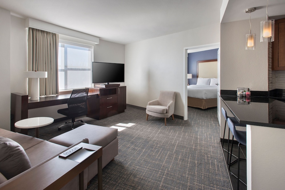Room, 2 Bedrooms (Mobility/Hearing Accessible, Tub)
