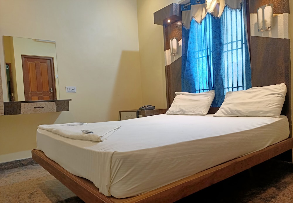 Basic Double Room - Photo 7