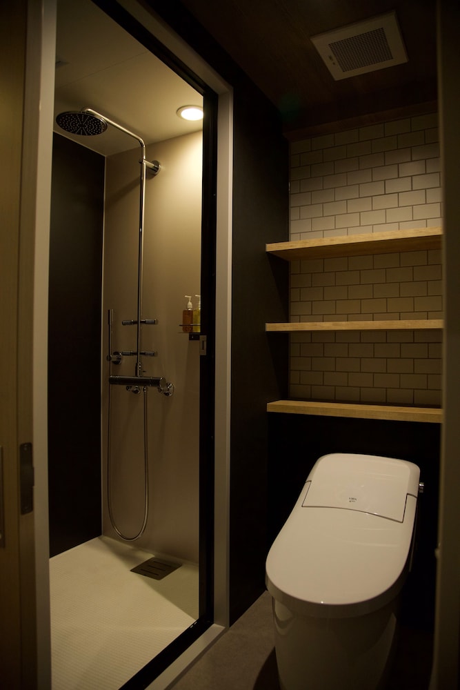 Deluxe Double Room, Non Smoking 22square meters thumbnail 5