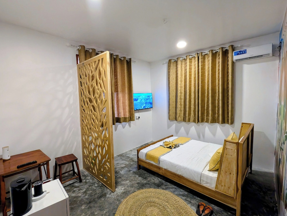 Deluxe Room, City View
