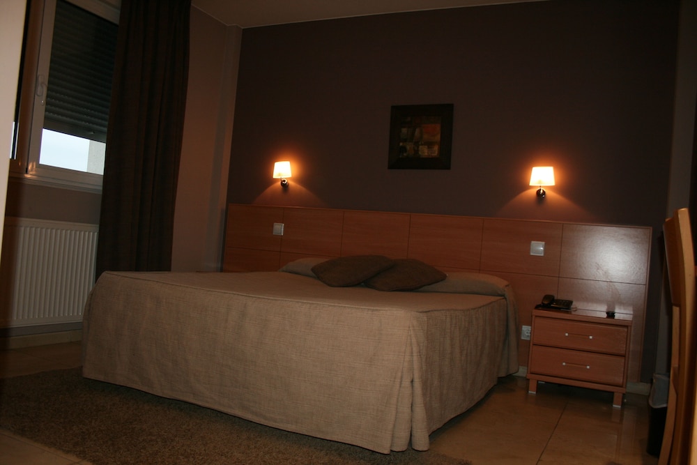 Apartment (4 Adults) photo 3
