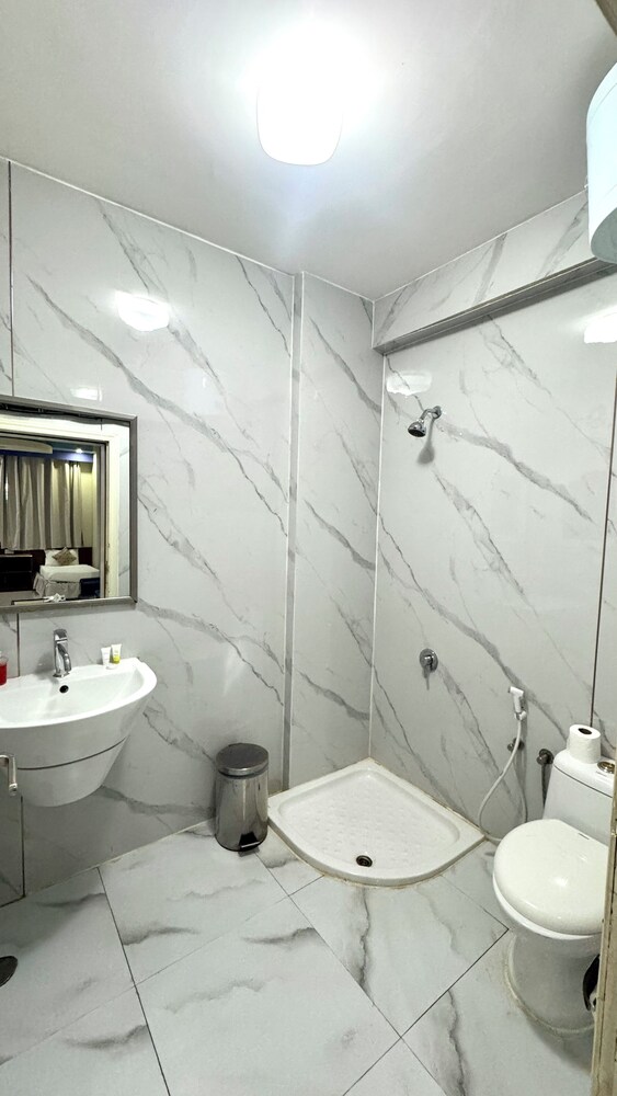 Deluxe Double Room, 1 Double Bed photo 3