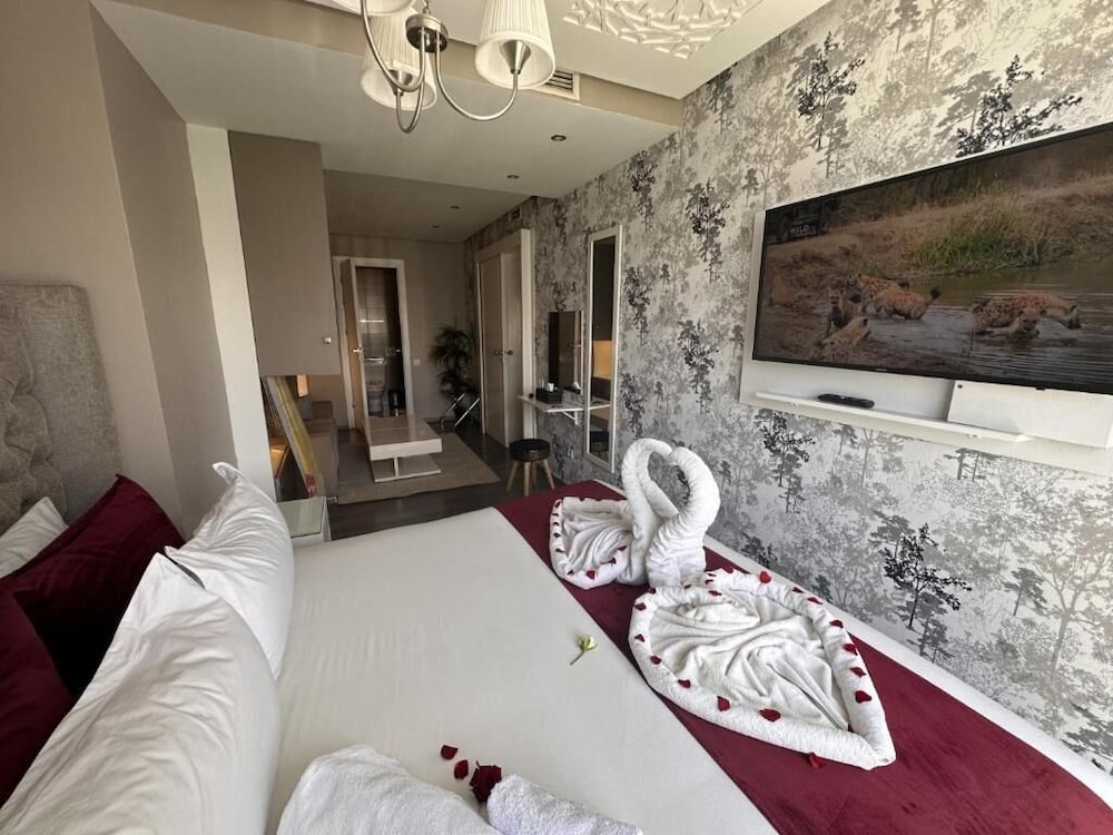 Penthouse photo 3