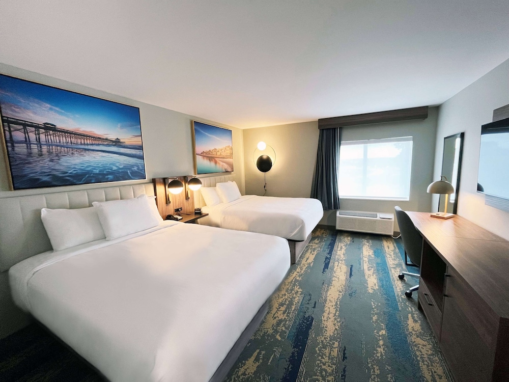 Standard Room, 2 Queen Beds, Non Smoking - Photo 1