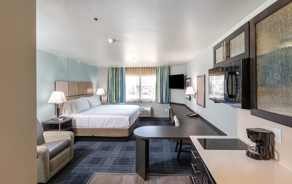 Studio Suite, 1 King Bed, Accessible (Mobility, Roll In Shower)