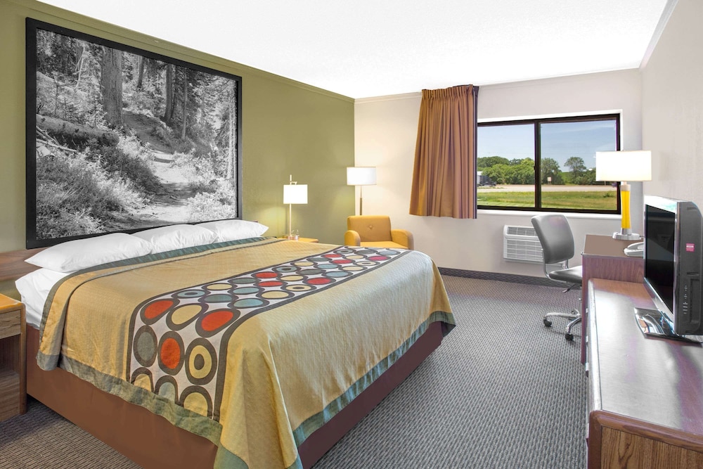 Room, 1 King Bed, Non Smoking, Business Lounge Access photo 1