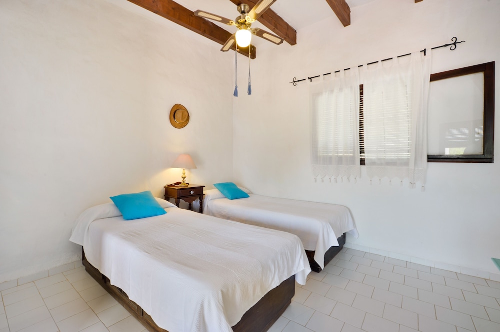 Villa, 4 Dormitorios