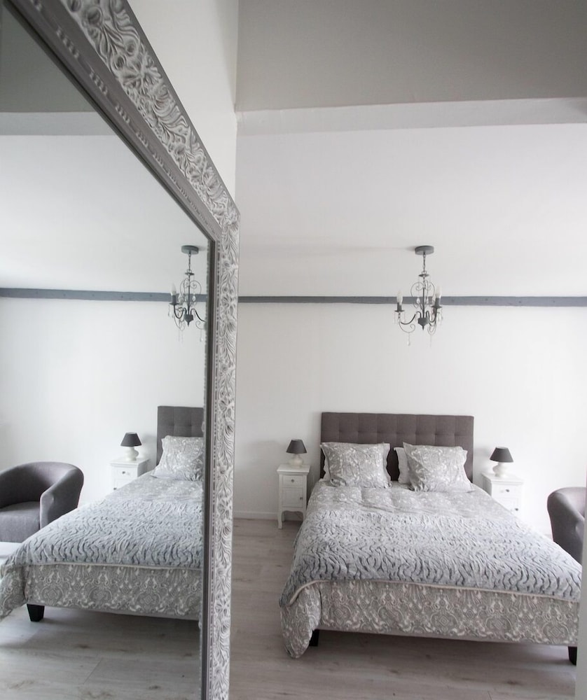 Double Room, Pool View (Melina) photo 2