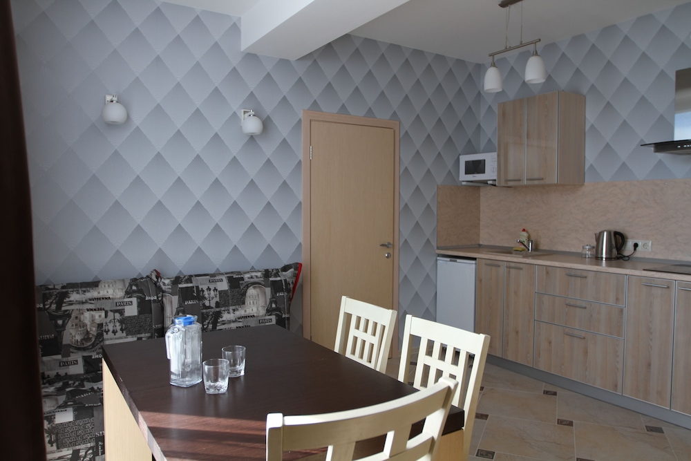 Family Room photo 1