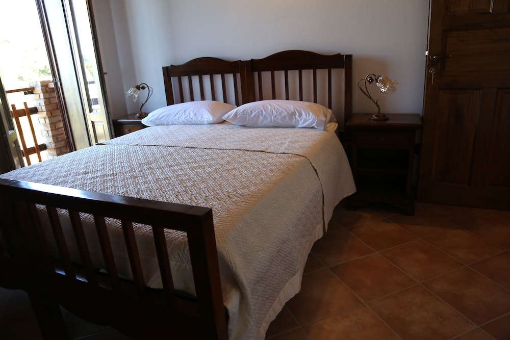 Deluxe Double Room, Mountain View photo 2