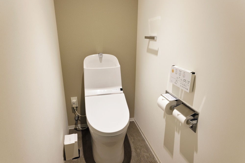 Suite, Multiple Beds (Twin, Up To 6 Guests) - Photo 4