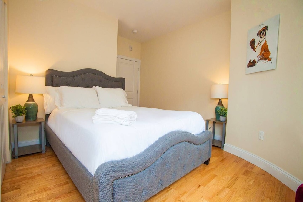 Apartment (2 Bedrooms)