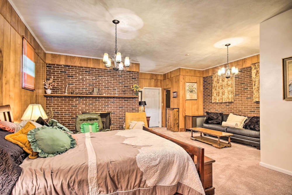 House (4 Bedrooms) photo 2