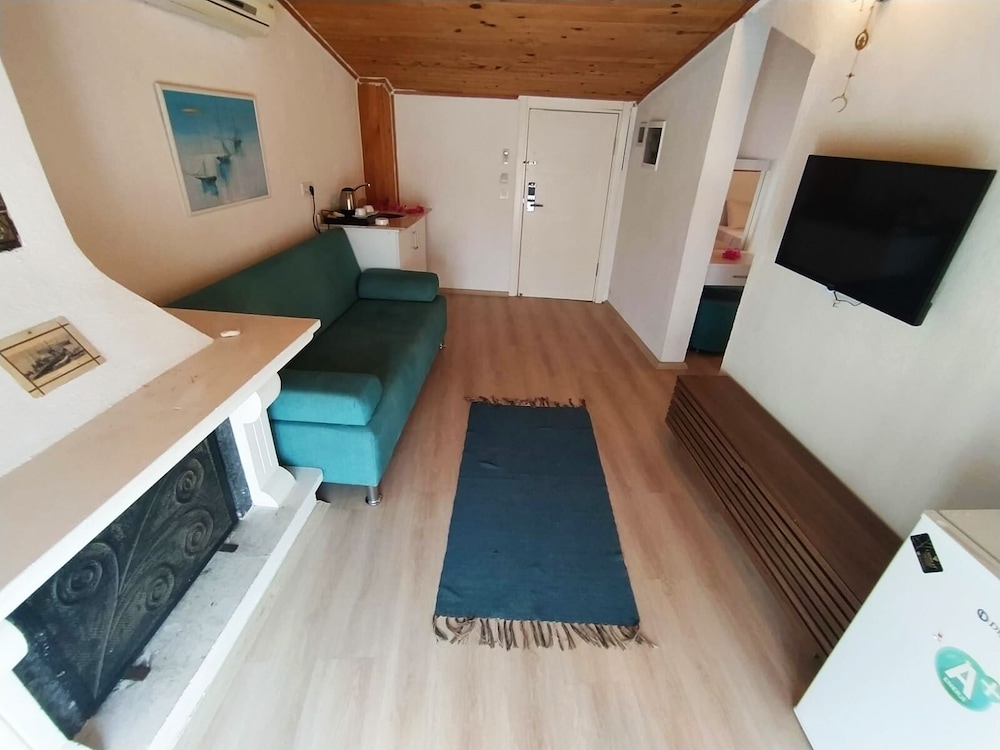 Deluxe Loft, 1 Bedroom, Fireplace, Sea View photo 1