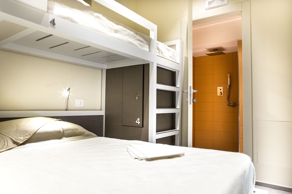 Design Double or Twin Room, Private Bathroom photo 1