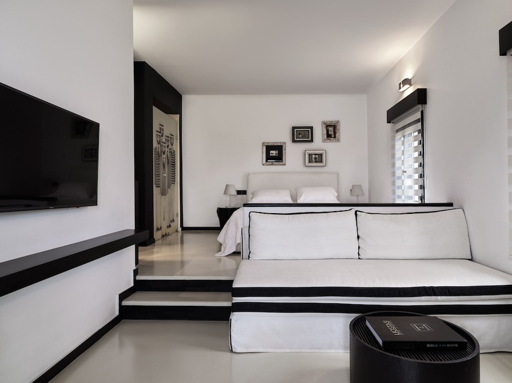 Junior Suite, Sea View - Photo 1
