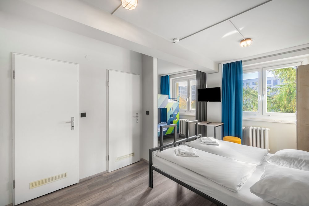 Quadruple Room - Photo 1