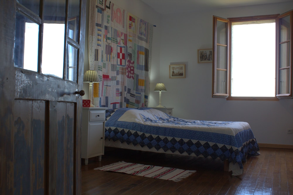 Double Room (Nouveau Monde) photo 2