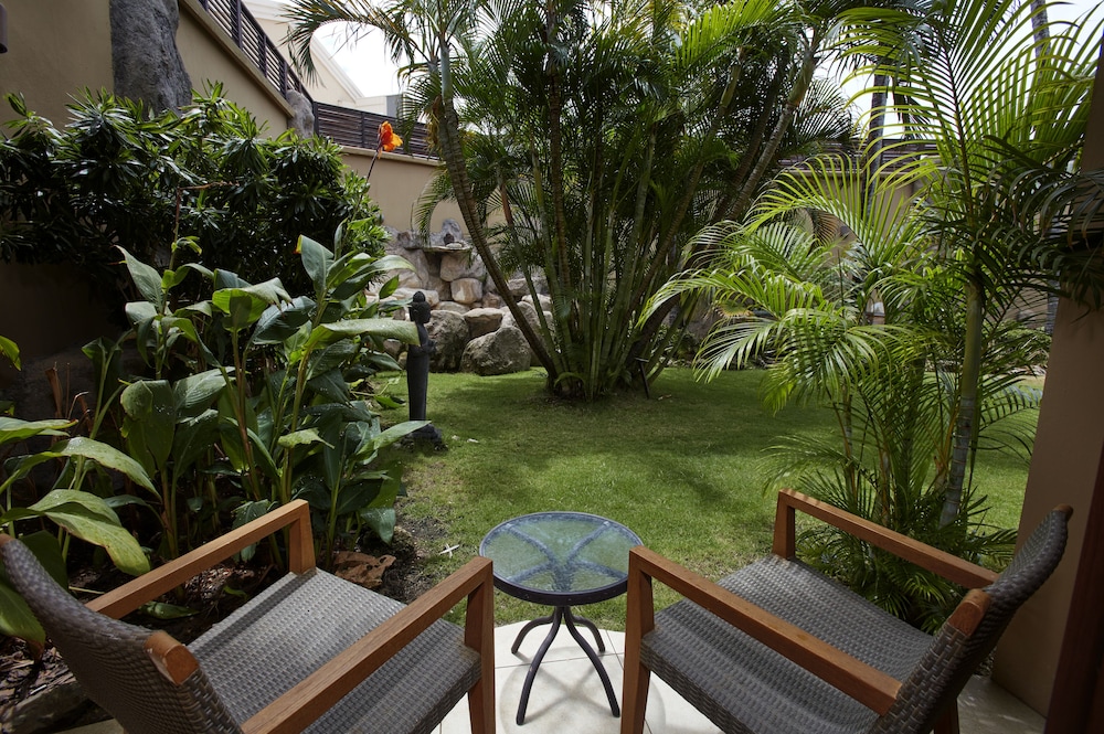 Deluxe Room, Garden View