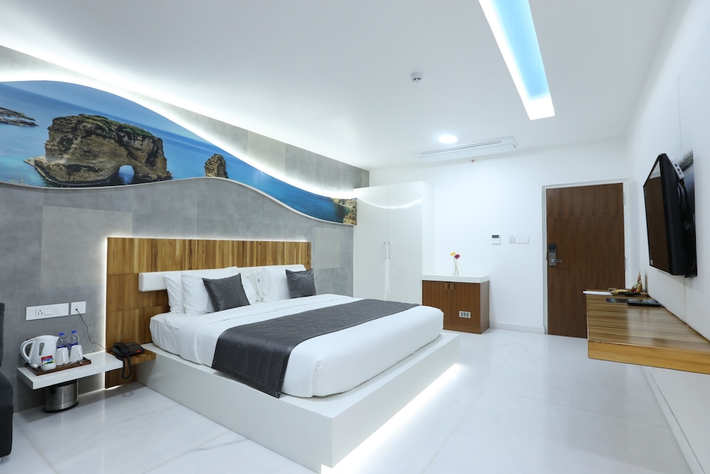 Deluxe Room, 1 Bedroom photo 2