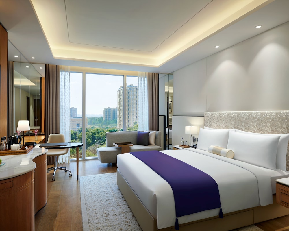 Deluxe Room - Photo 1