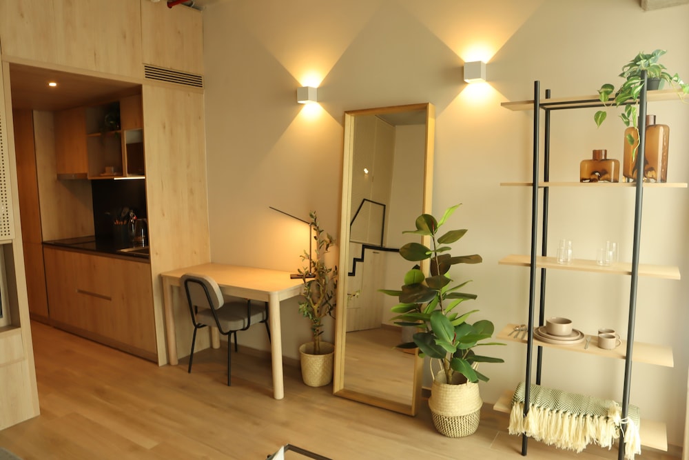 Executive Loft - Photo 5