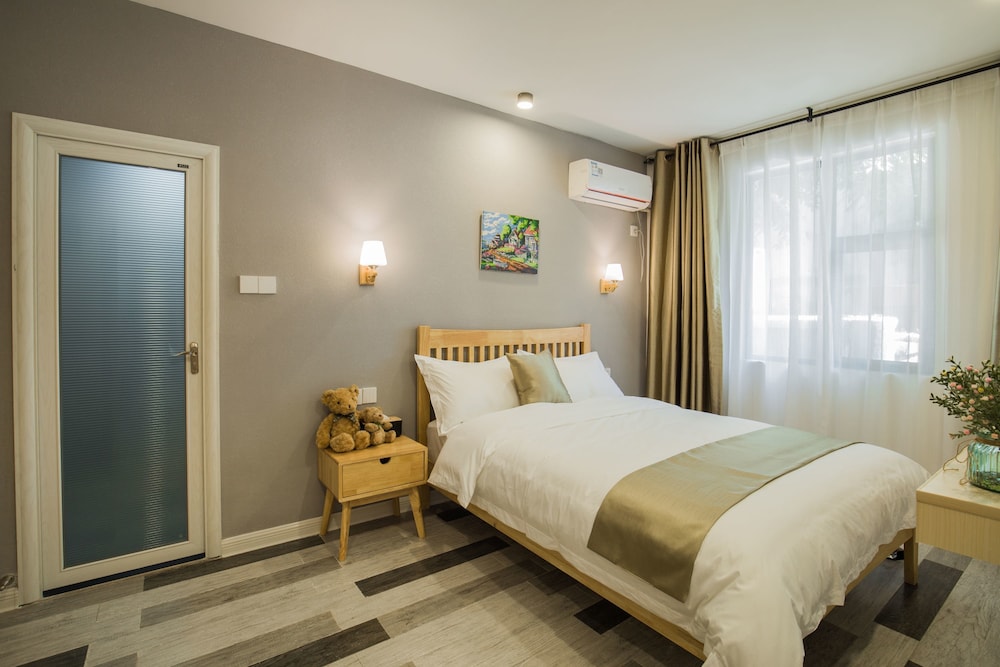 Deluxe Family Suite photo 3