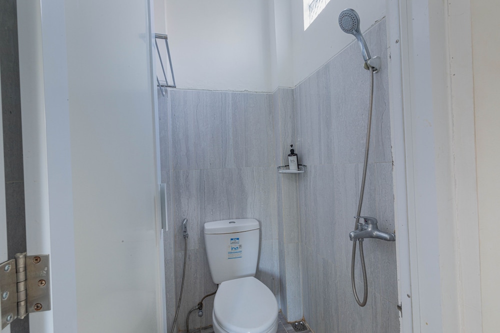 Deluxe House photo 3