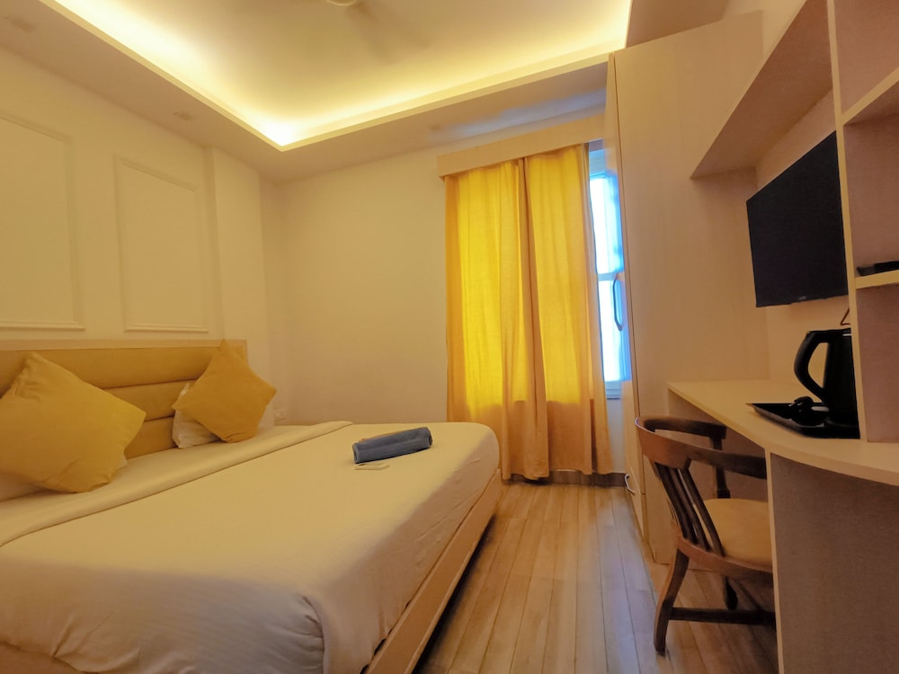 Deluxe Double Room photo 2