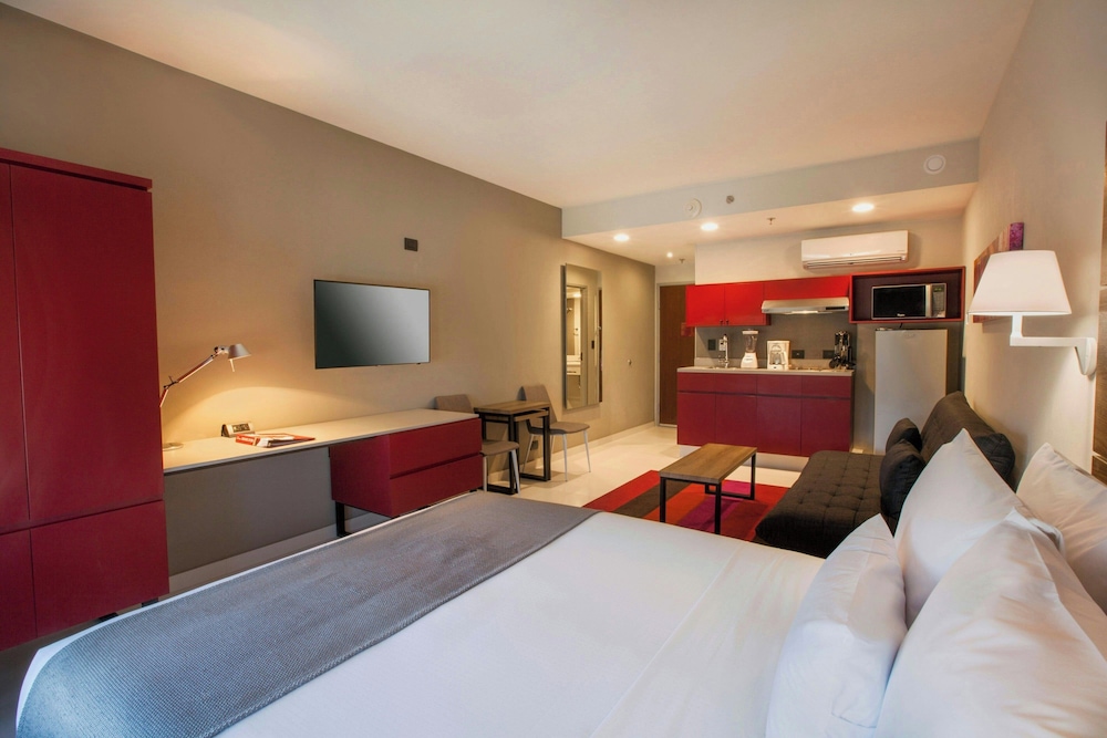 Suite, 1 Queen Bed with Sofa bed