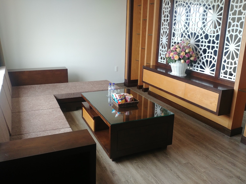 Luxury Room, 1 King Bed photo 2