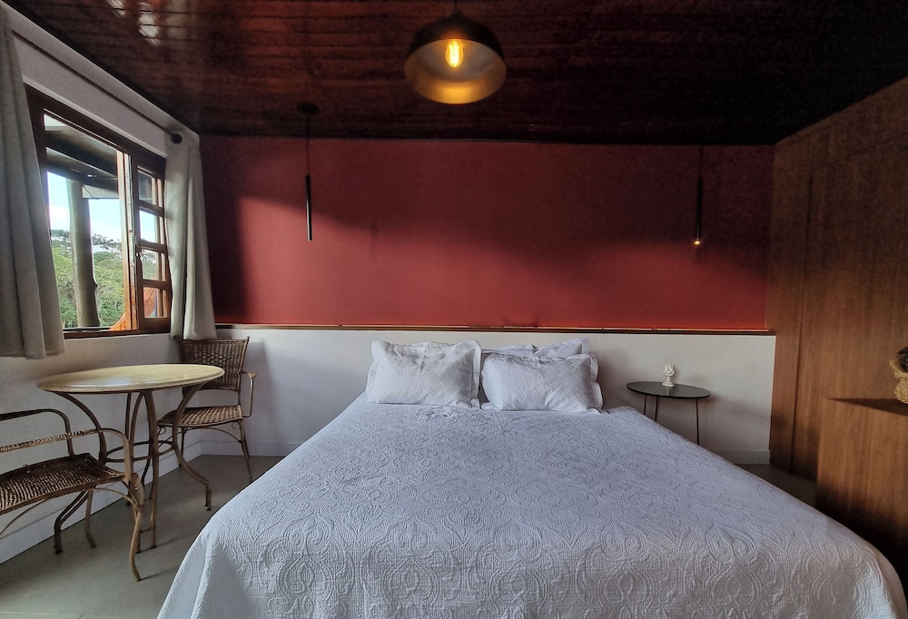 Deluxe Room, 1 Queen Bed, Jetted Tub, Lagoon View photo 3