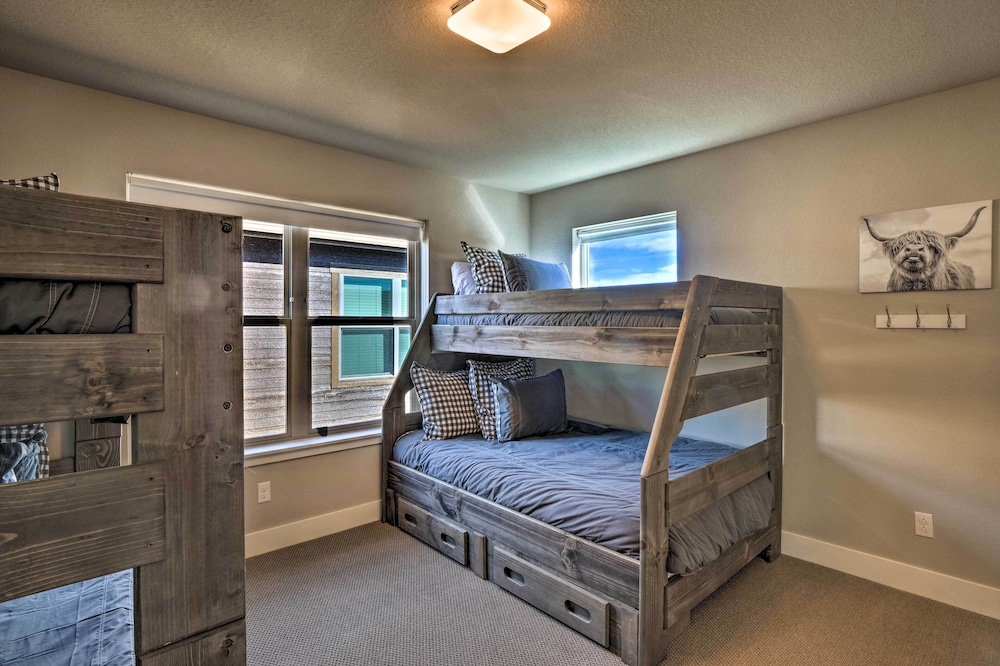 House (4 Bedrooms) photo 2