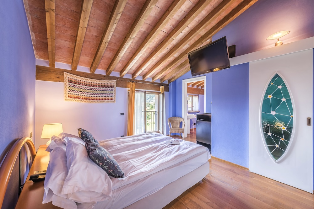 Superior Double Room, Jetted Tub photo 1