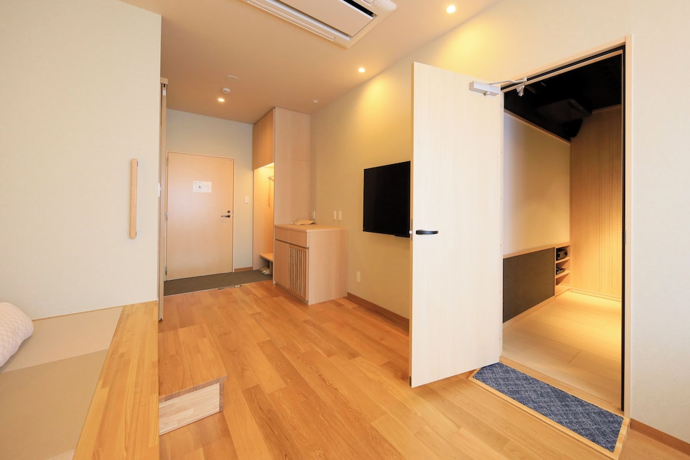 Traditional Room, Non Smoking (Modern Japanese,with Theater) photo 3