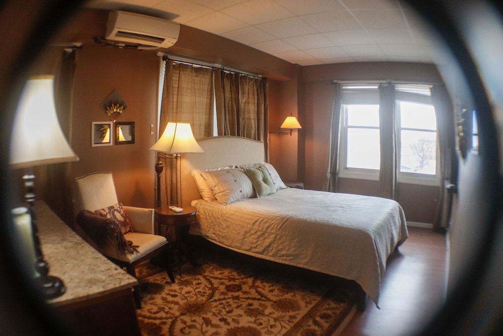 311 Double Queen Suite photo 2