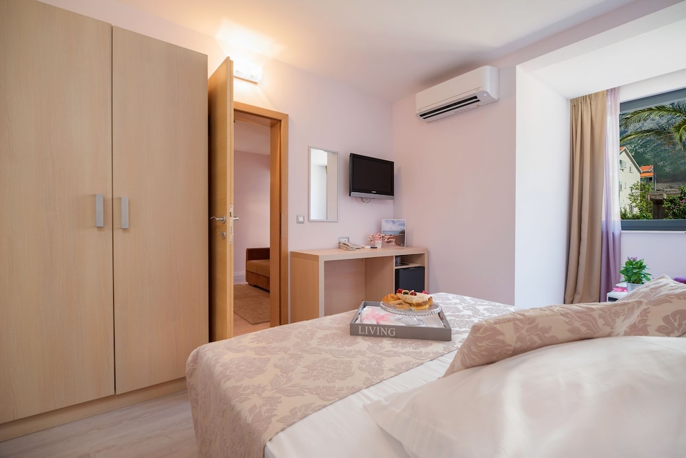 Junior Suite, Mountain View - Photo 9