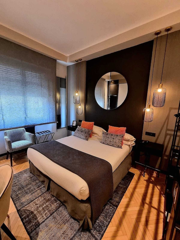 Superior Double or Twin Room - Photo 3