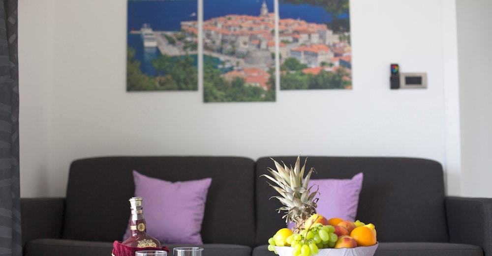 Deluxe Apartment, 1 Bedroom, Balcony photo 2
