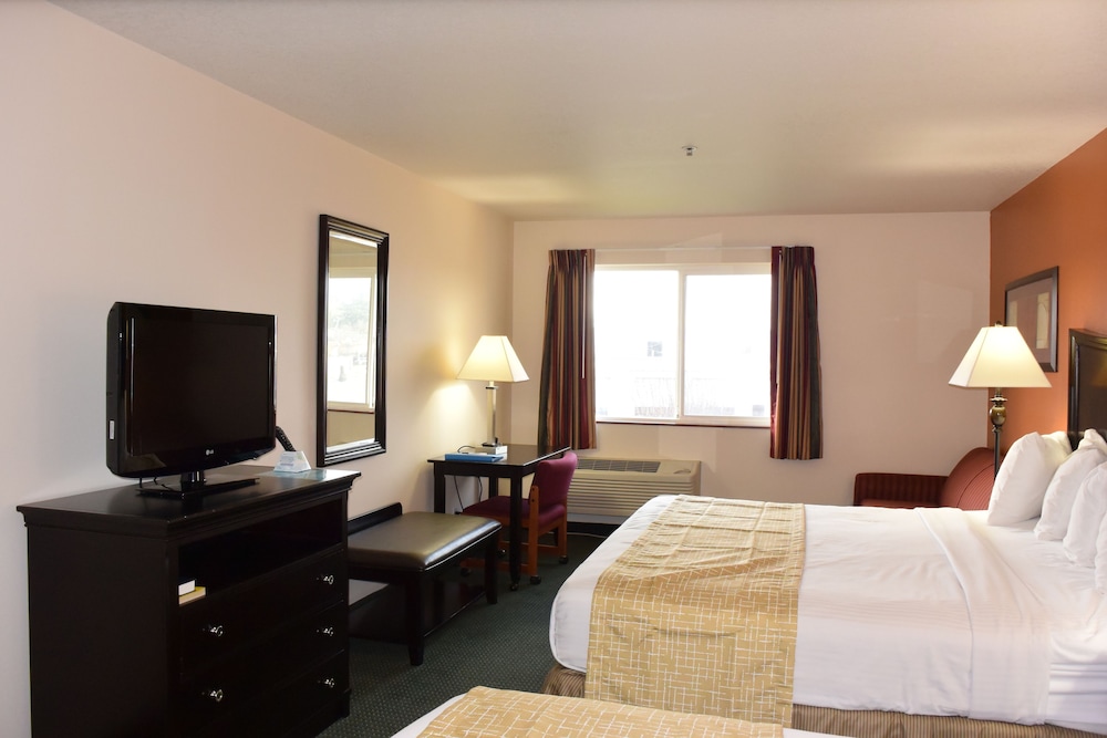 Room, 2 Queen Beds, Non Smoking (Pet-Friendly) - Photo 4