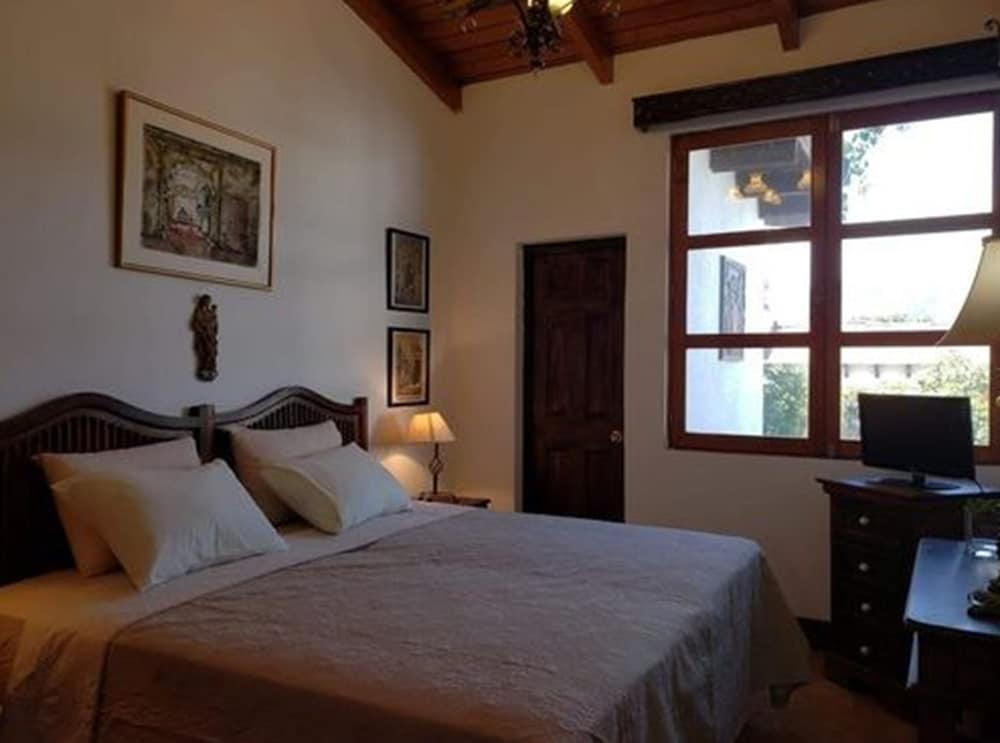 Apartment, 2 Bedrooms, Balcony, Garden View (2.5 Baths) photo 1