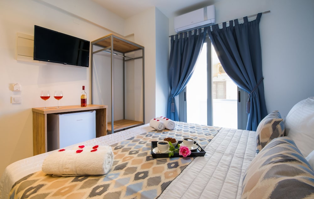 Economy Double Room photo 3